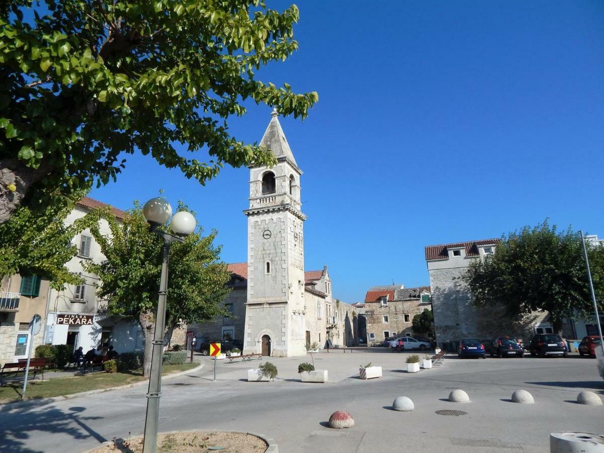 Ani Apartments Kaštela Exteriör bild